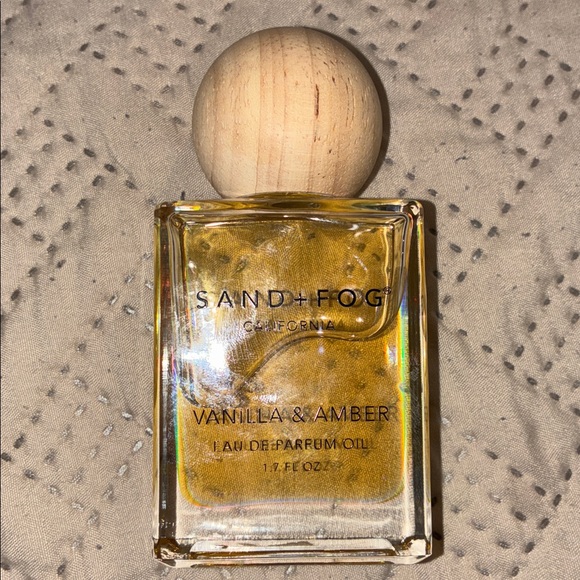 Sand and Fog- Vanilla & Amber Perfume oil - Picture 3 of 3